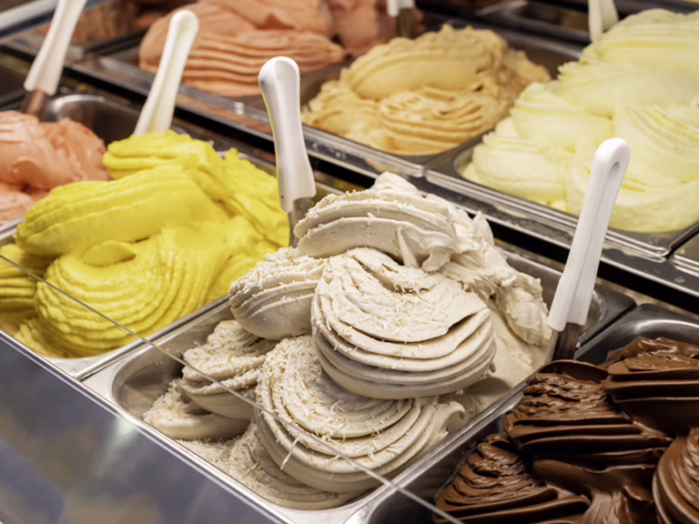 Capri-Club_Gelato-Case_Amy-Schroeder_LA-1
